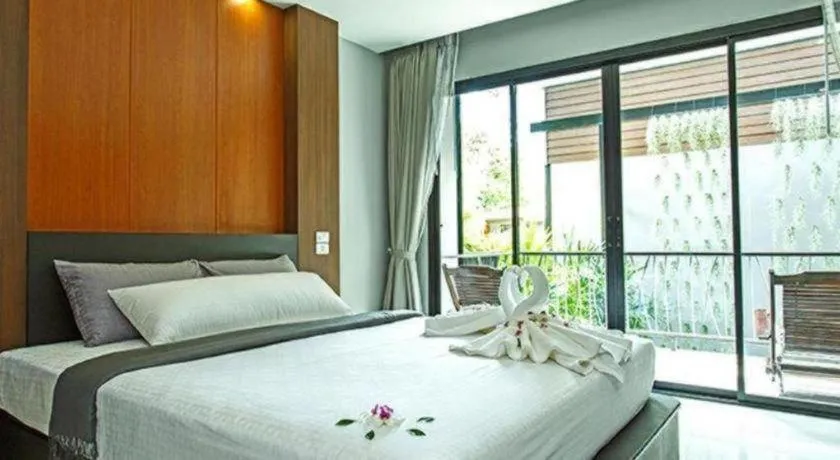 Bed in The Breeze Lipe Resort