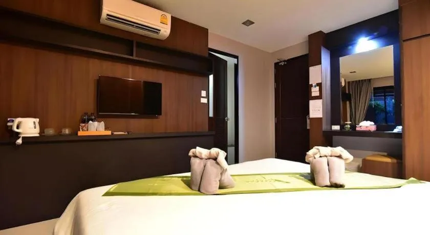 Bed in The Breeze Lipe Resort