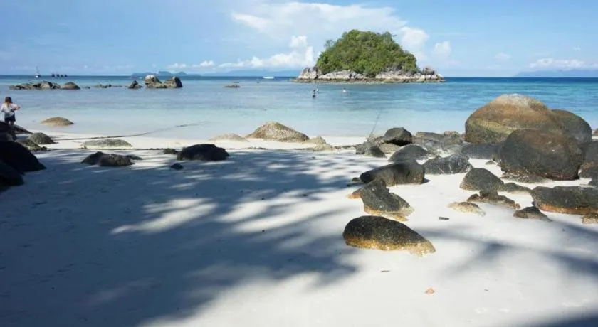 The Breeze Lipe Resort