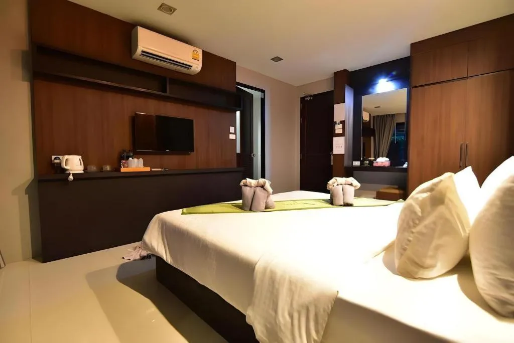 Bed in The Breeze Lipe Resort