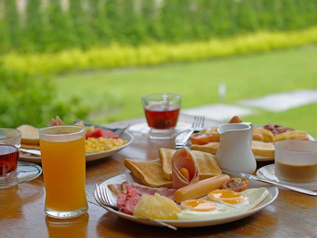 The Breeze Lipe Resort