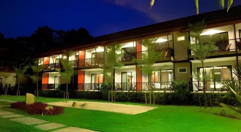 The Breeze Lipe Resort