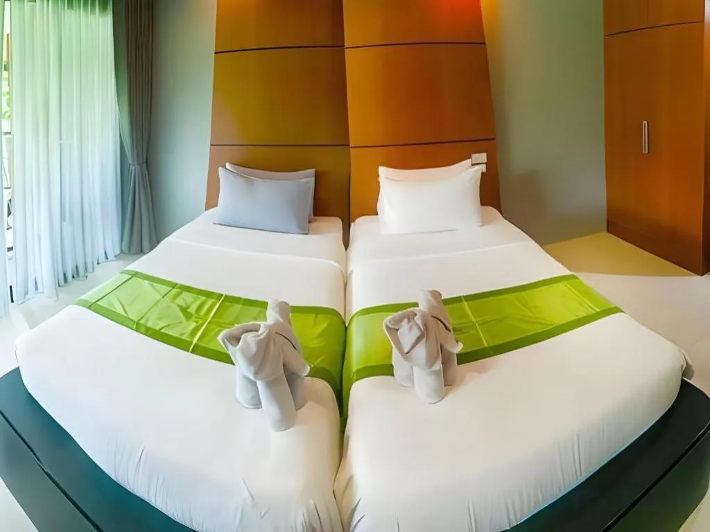 Bed in The Breeze Lipe Resort