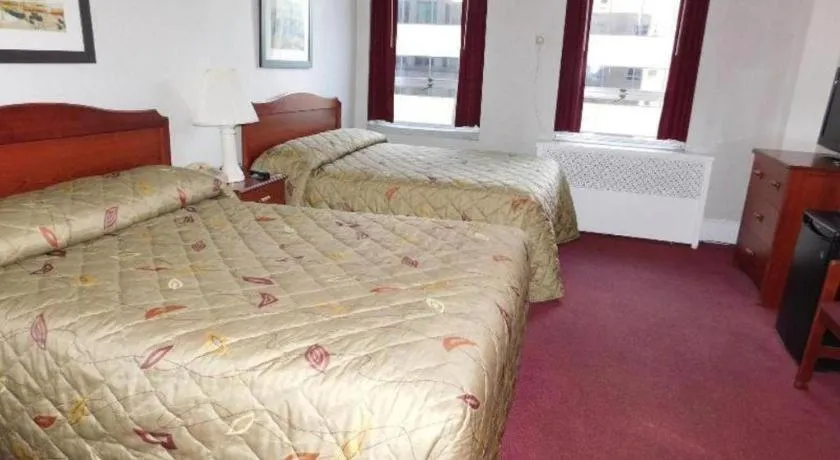 Bed in Hotel Harrington