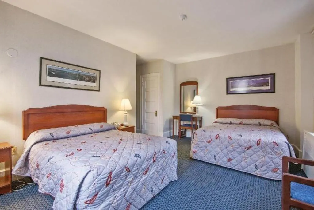 Bed in Hotel Harrington