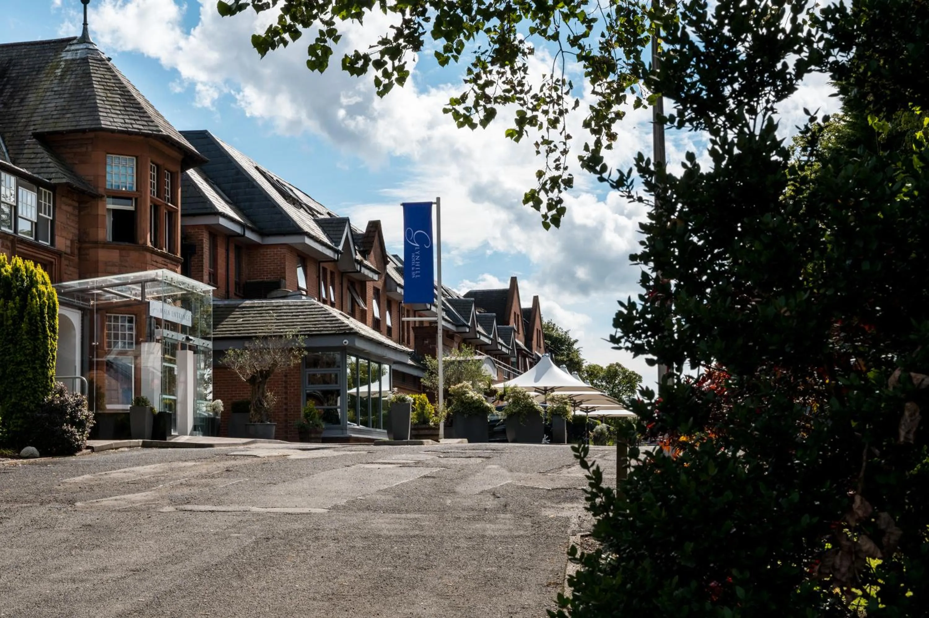 Property building in Glynhill Hotel & Spa near Glasgow Airport