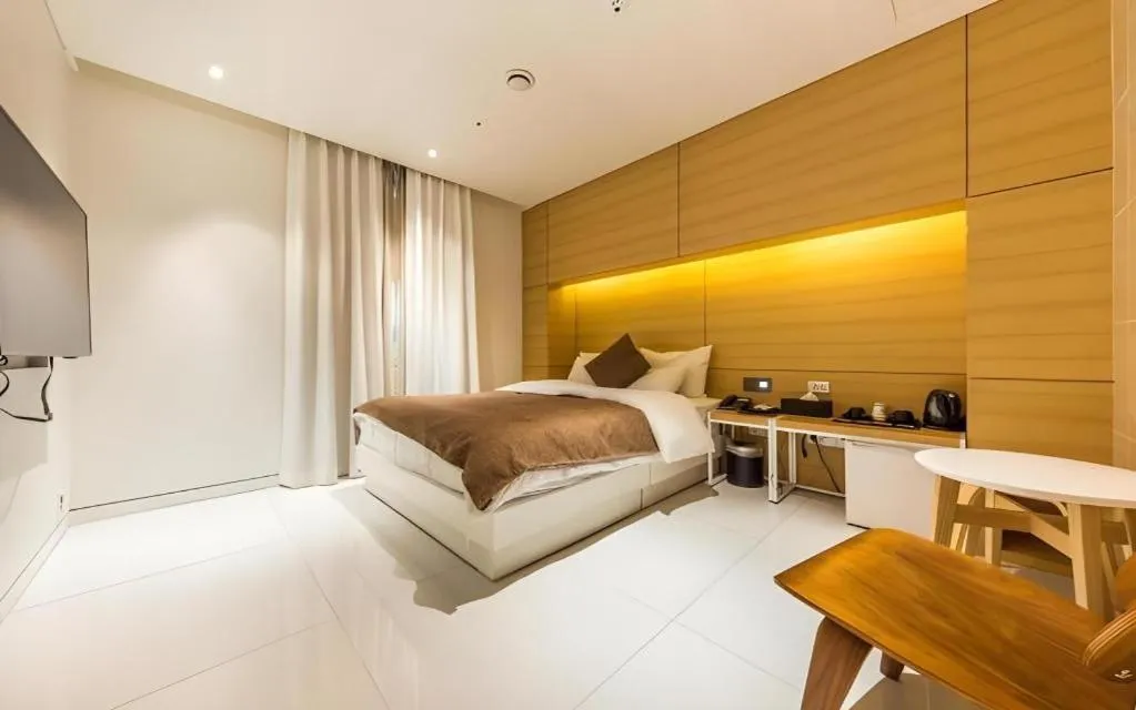 Bed in Trang blue hotel