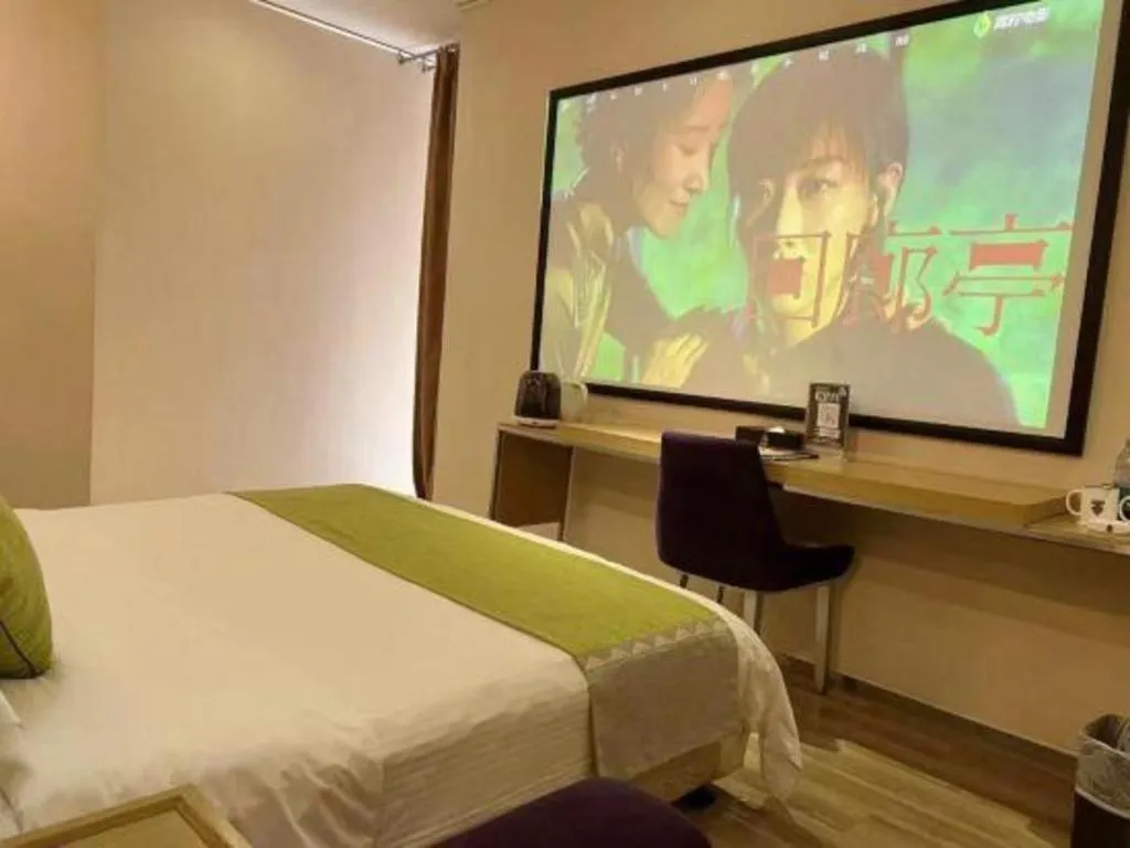 Bed in GreenTree Alliance Shenzhen Shekou Sea World Taizi Road Hotel