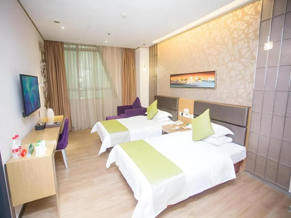 Bed in GreenTree Alliance Shenzhen Shekou Sea World Taizi Road Hotel