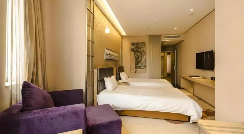 Bed in GreenTree Alliance Shenzhen Shekou Sea World Taizi Road Hotel