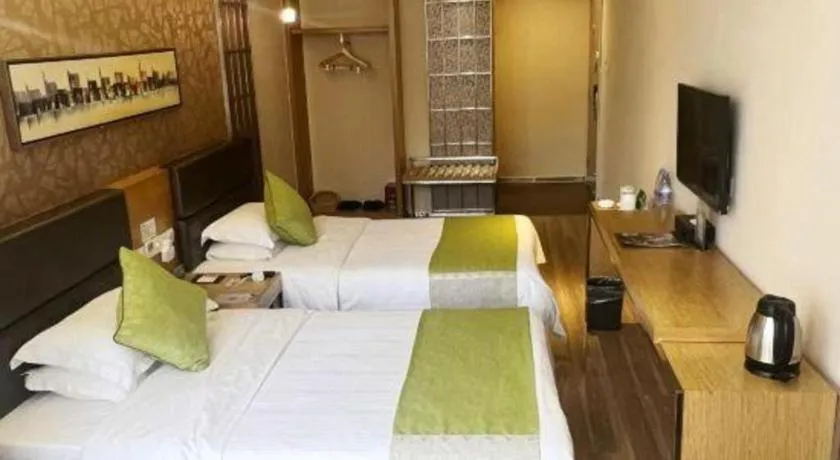 Bed in GreenTree Alliance Shenzhen Shekou Sea World Taizi Road Hotel