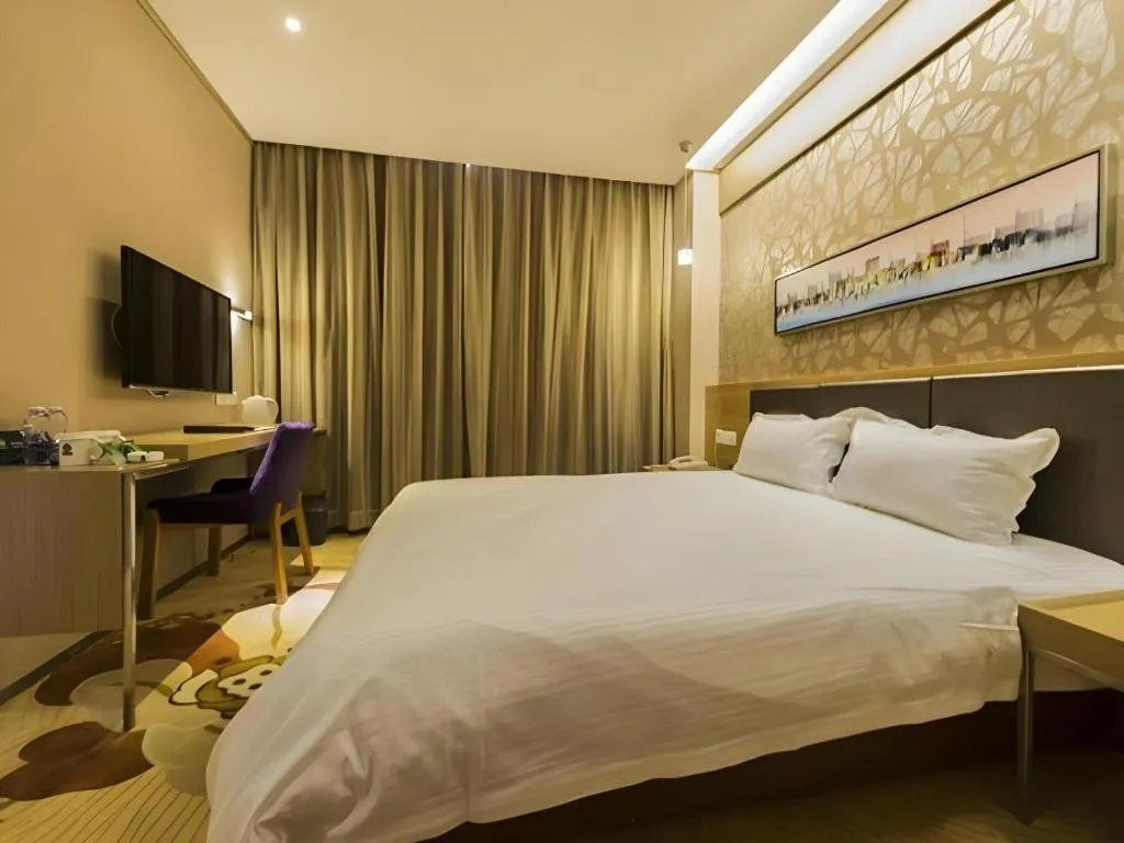 Bed in GreenTree Alliance Shenzhen Shekou Sea World Taizi Road Hotel