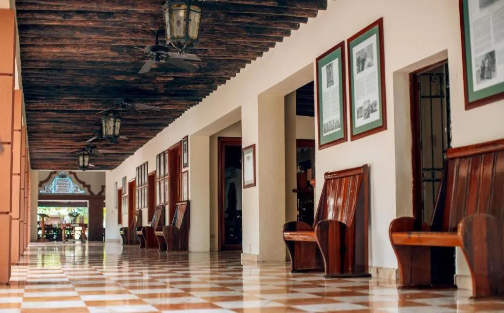 Mayaland Hotel & Bungalows