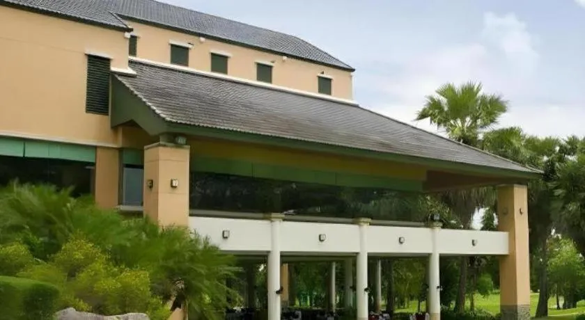 Lake View Hotel And Golf Club