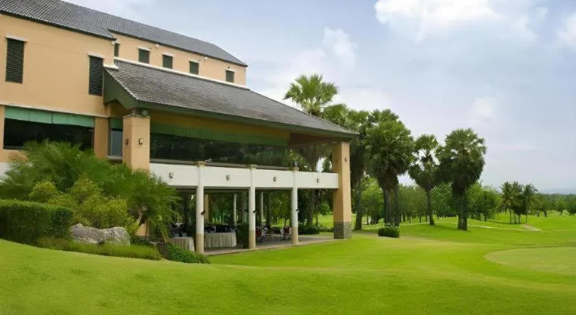 Lake View Hotel And Golf Club