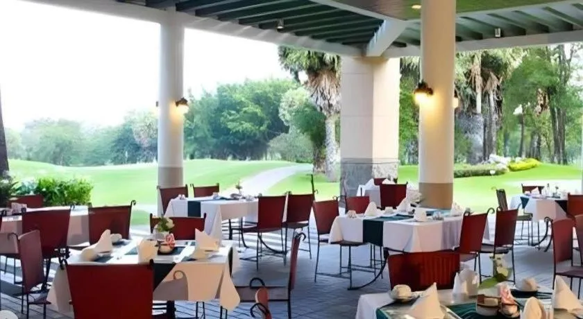 Lake View Hotel And Golf Club