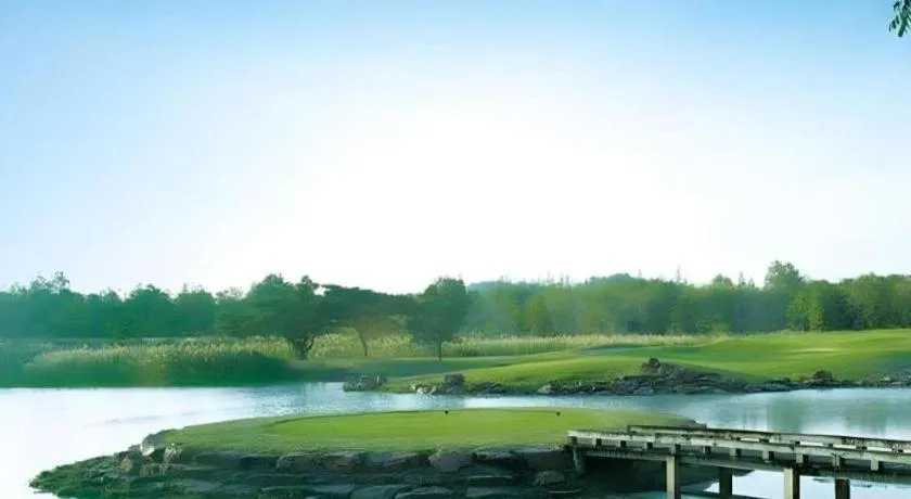 Lake View Hotel And Golf Club