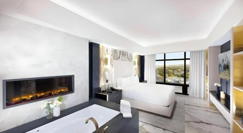 Bed in Peppermill Resort Spa Casino