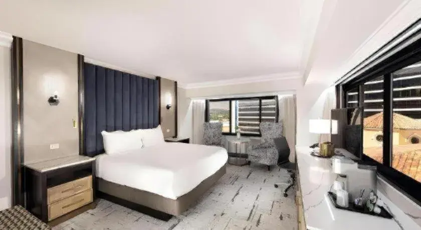 Bed in Peppermill Resort Spa Casino Bed in Peppermill Resort Spa Casino