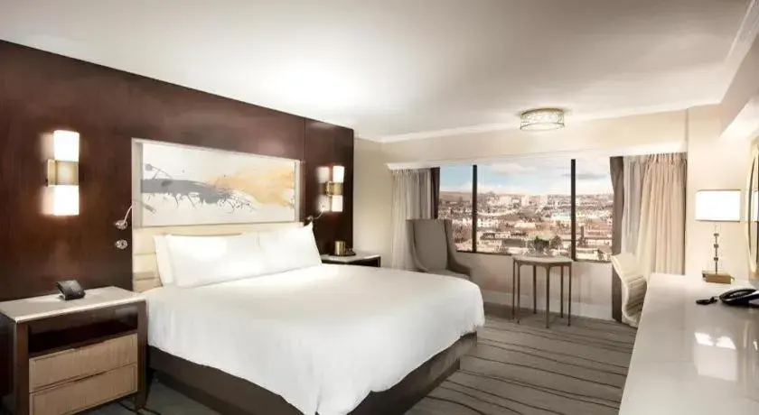 Bed in Peppermill Resort Spa Casino Bed in Peppermill Resort Spa Casino