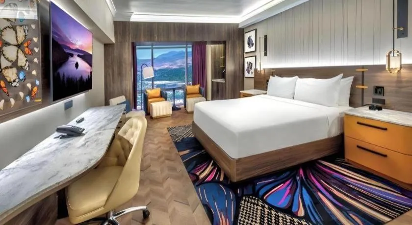 Bed in Atlantis Casino Resort Spa