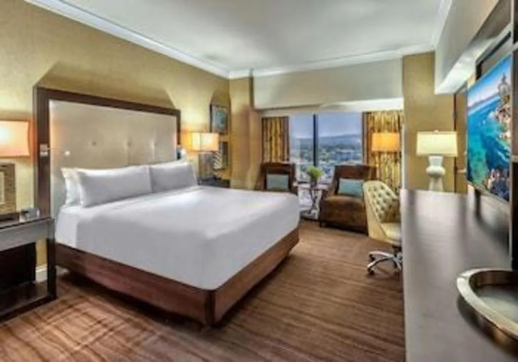 Bed in Atlantis Casino Resort Spa