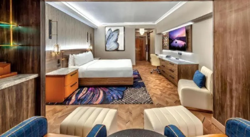 Bed in Atlantis Casino Resort Spa