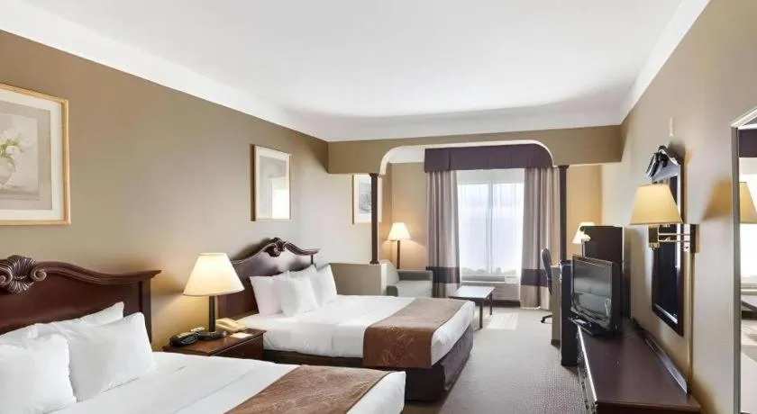 Bed in Comfort Suites