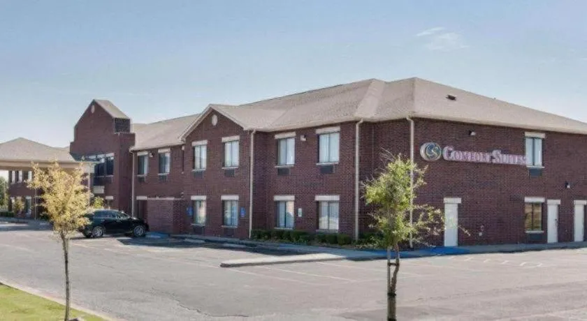 Comfort Suites Plainview