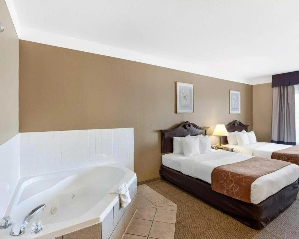 Bed in Comfort Suites