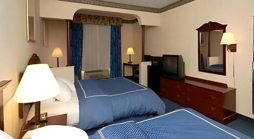 Bed in Comfort Suites