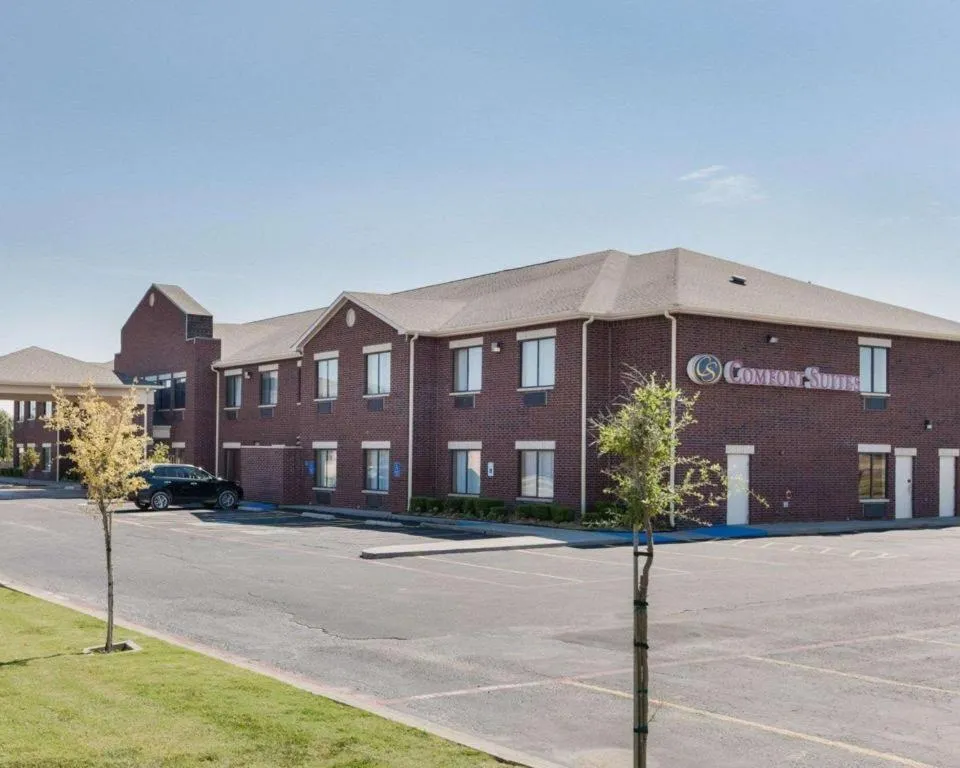 Comfort Suites Plainview