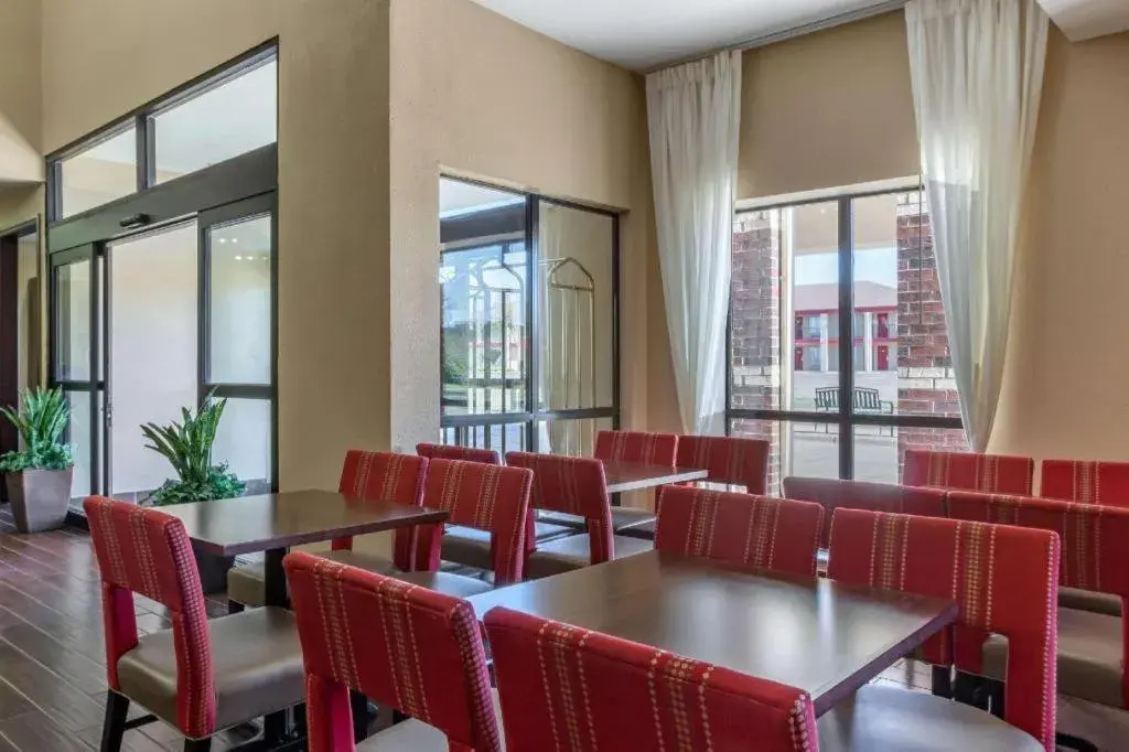 Comfort Suites Plainview Comfort Suites Plainview