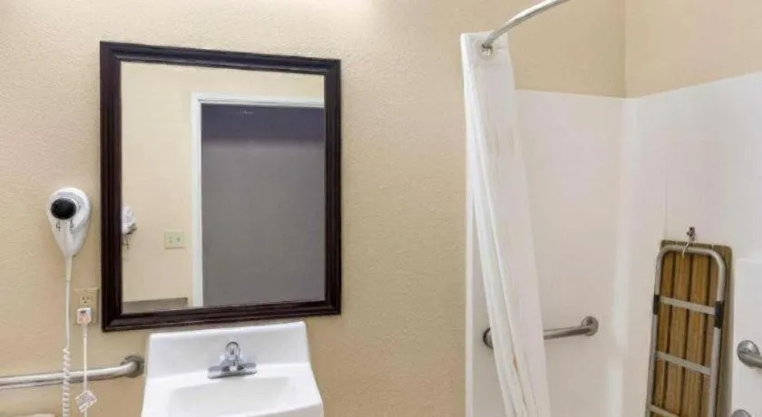 Comfort Suites Plainview