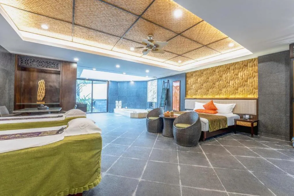 Riyuegu Hotsprings Resort