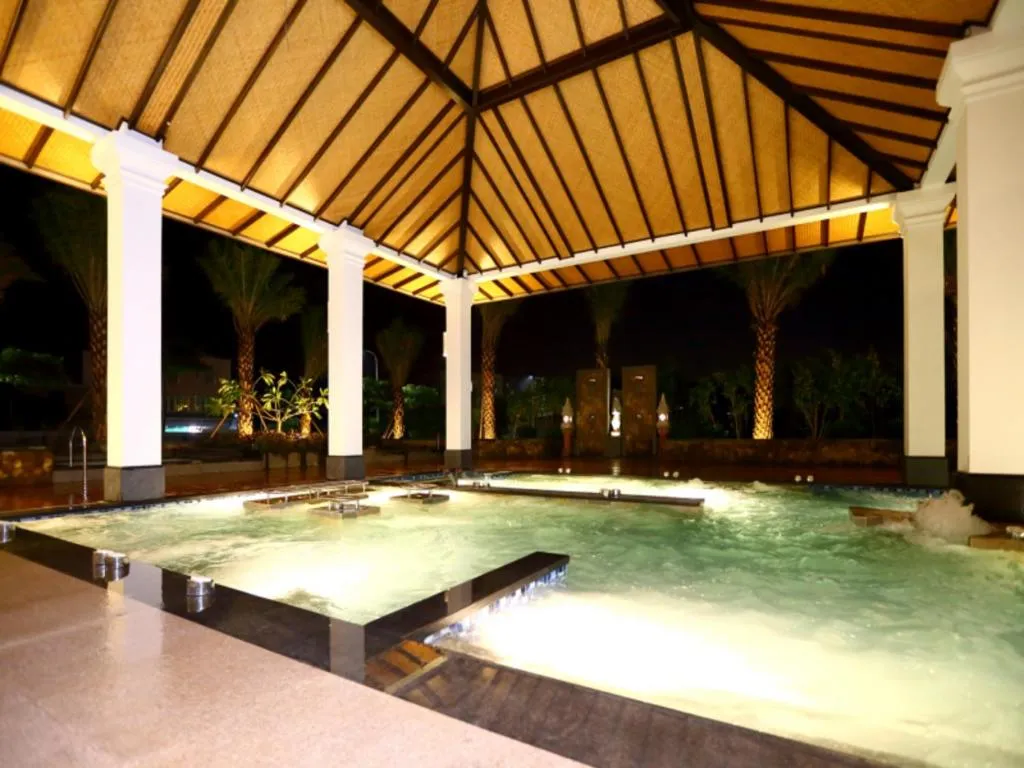 Riyuegu Hotsprings Resort