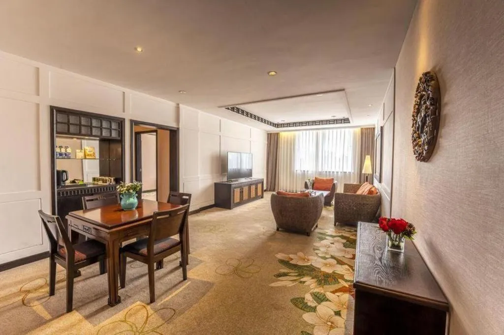 Riyuegu Hotsprings Resort