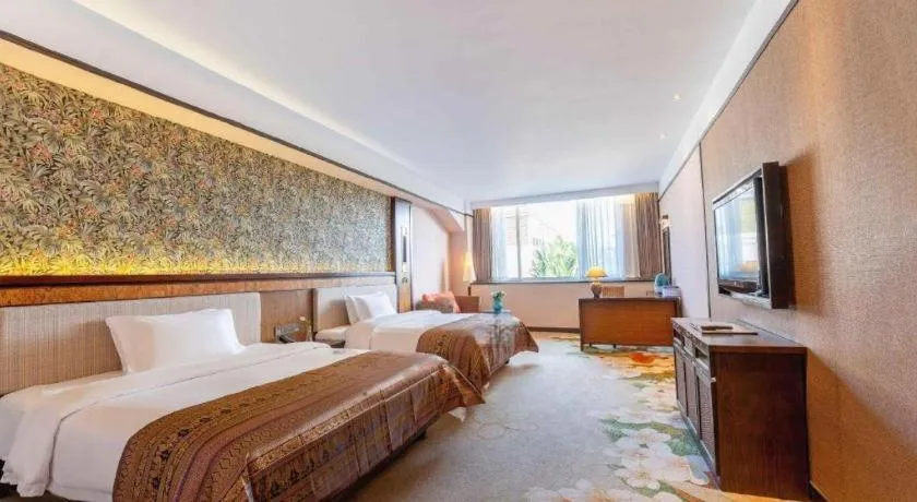 Bed in Riyuegu Hotsprings Resort