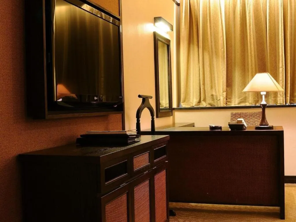 Riyuegu Hotsprings Resort