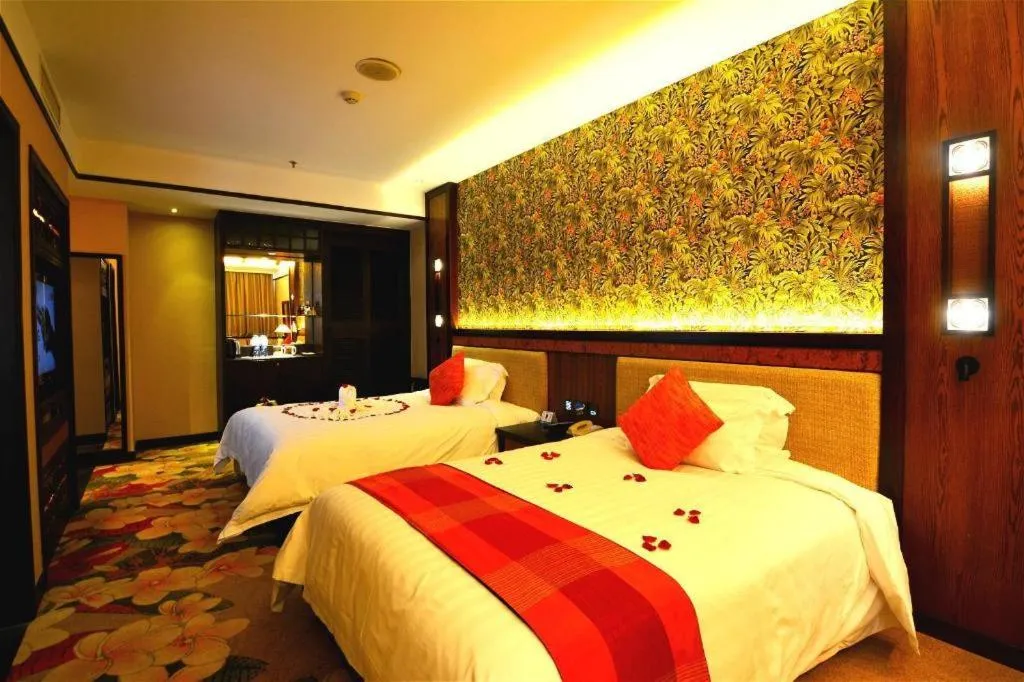 Bed in Riyuegu Hotsprings Resort