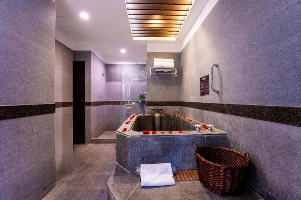 Riyuegu Hotsprings Resort