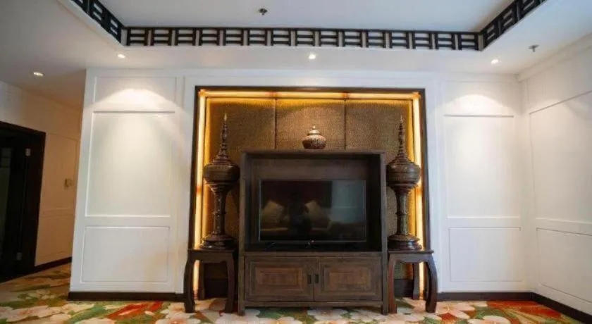 Riyuegu Hotsprings Resort