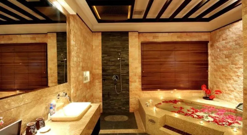 Bed in Riyuegu Hotsprings Resort