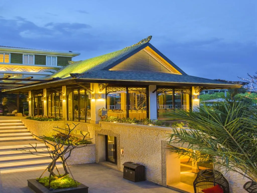 Riyuegu Hotsprings Resort