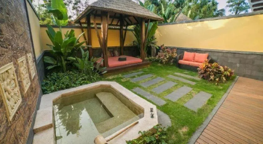 Riyuegu Hotsprings Resort