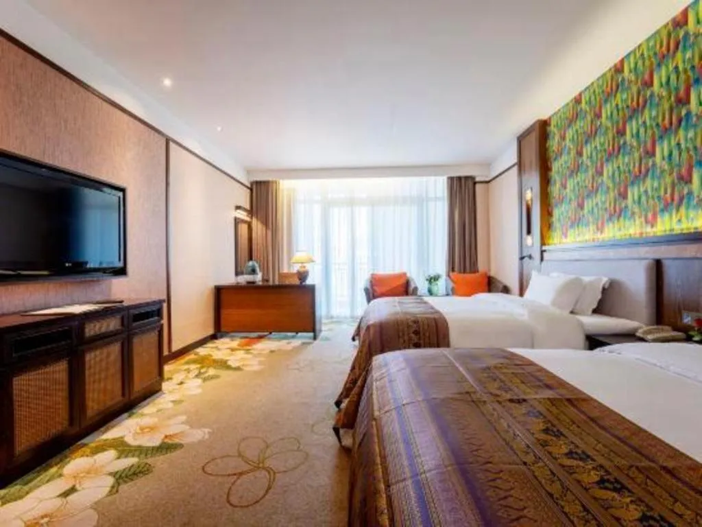 Bed in Riyuegu Hotsprings Resort