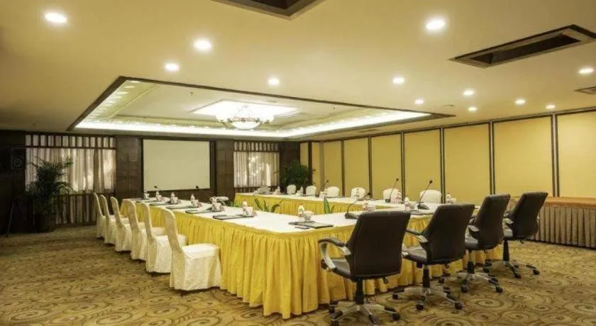 Riyuegu Hotsprings Resort