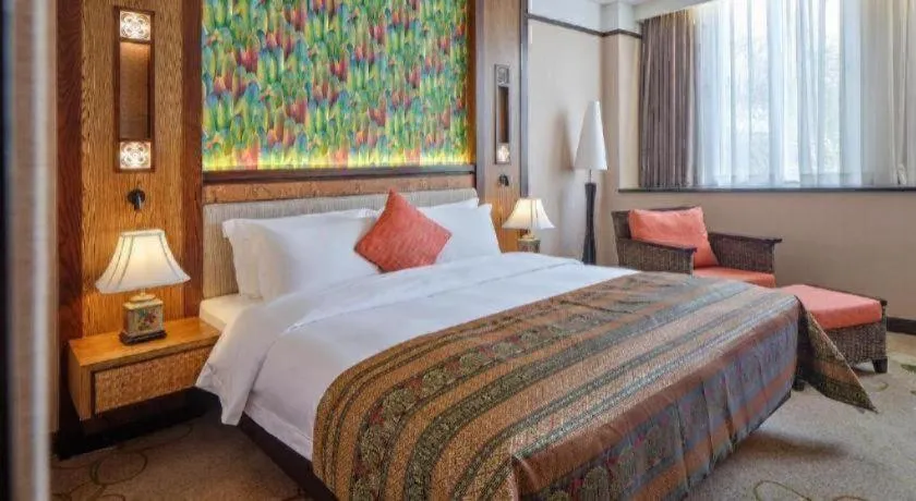 Bed in Riyuegu Hotsprings Resort