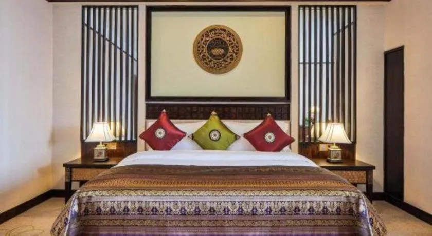 Bed in Riyuegu Hotsprings Resort