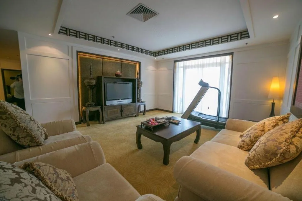 Riyuegu Hotsprings Resort